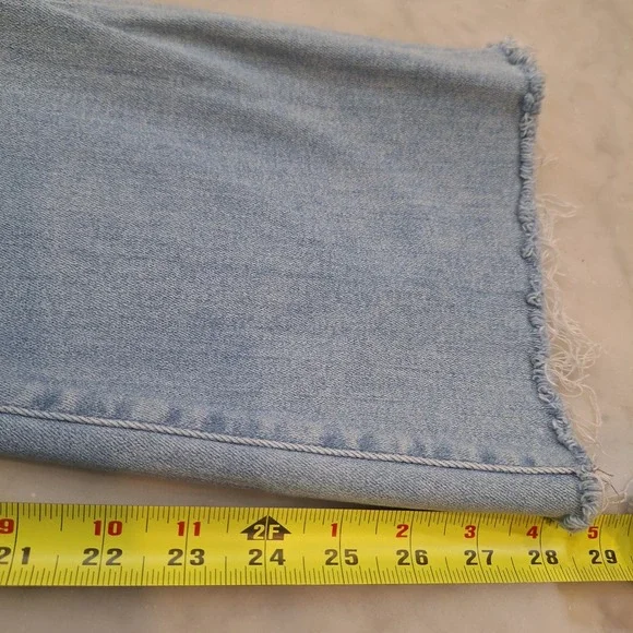 Mother The Weekender Fray Midrise Flare Jeans Sz 25 Blue Swimming Pool Sunday - Picture 6 of 10